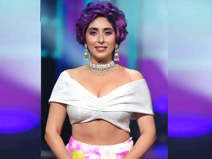 Neha Bhasin Breaks Silence on Rashami Desai-Umar Riaz’ Relationship; Fans Claim he Broke Her Heart