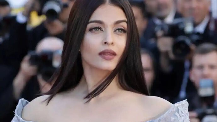 Cannes 2022: Aishwarya Rai Bachchan steps out in a pink pantsuit for her first appearance; honestly, we expected better