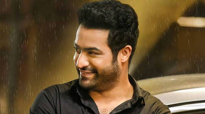 Good Luck Jerry actor Janhvi Kapoor heaps praise on RRR star Jr NTR, says ‘he is such a legend’