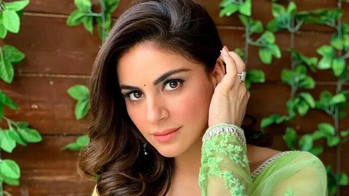 Kundali Bhagya: Shraddha Arya & Dheeraj Dhoopar moved by fans’ gesture for #PreeRan as the show completes five years