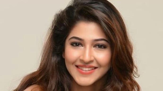 Devon Ka Dev Mahadev actress Sonarika Bhadoria ties the knot with longtime beau Vikas Parashar