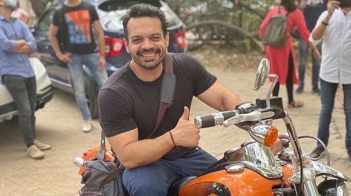 Netizens react to YouTuber ‘Flying Beast’ Gaurav Taneja’s ‘thappad’ tweet after his arrest