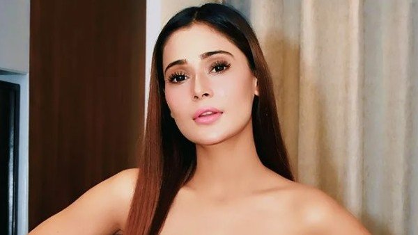 Bigg Boss 4 fame Sara Khan dating Shantanu Raje? Actress plans to make it official soon