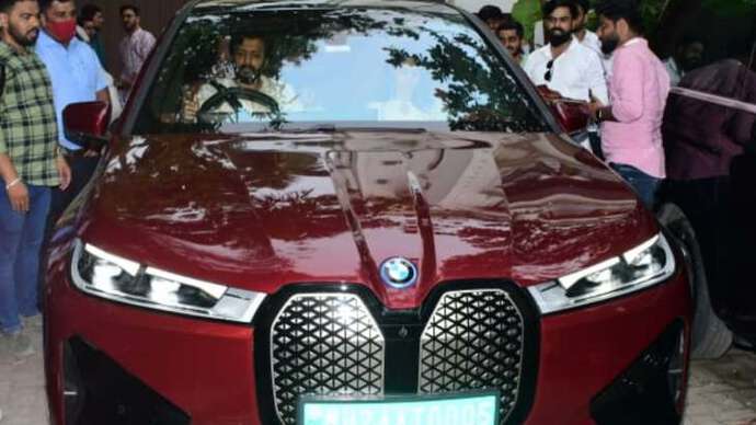 Riteish Deshmukh, Genelia D’Souza purchase BMW electric car worth Rs 1.4 crore on Ganesh Chaturthi, see pics