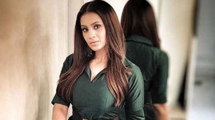Barkha Bisht talks about the struggle of being a  single mother; here’s a look at TV actresses who have been single handedly taking care of their kids