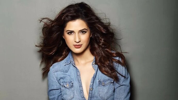 In pics: Meet Badshah’s rumoured girlfriend, Punjabi actress Isha Rikhi