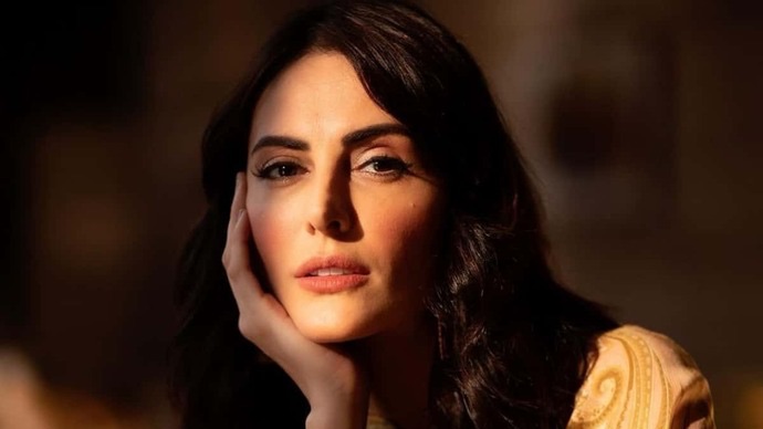 Who Is Mandana Karimi? All About The Iranian Actor Protesting Against The Hijab In Mumbai