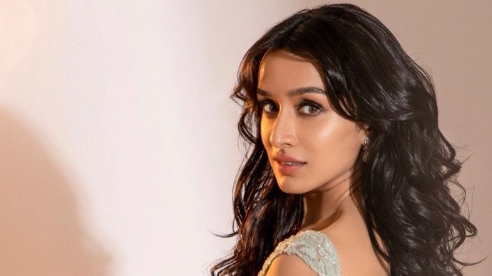 Shakti Kapoor to Amjad Khan: Bollywood’s famous villains and their stunning daughters will leave you stunned