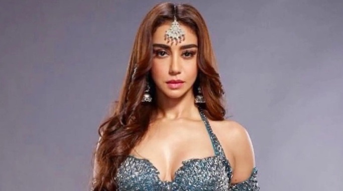 Naagin 6 actress Mahekk Chahal shares her health update after being diagnosed with pneumonia; Watch