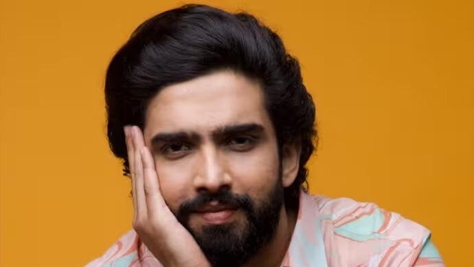 Amaal Mallik Gives a clear picture on Bollywood Campism After Priyanka Chopra’s Statement