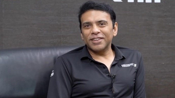 Hera Pheri 4 makers replacing Farhad Samji from Akshay, Suniel’s film after extreme reactions from fans