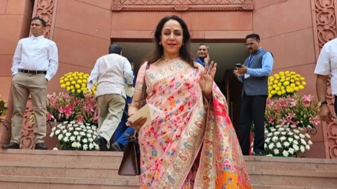 Mathura Election Result: Hemamalini Dharmendra Deol of BJP Wins