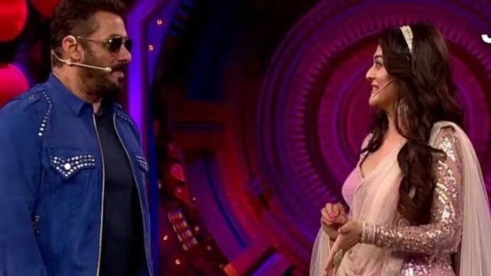 Bigg Boss OTT 2: Salman Khan gives a pep talk to Falaq Naaz after she shares the ordeal of Sheezan M Khan’s arrest