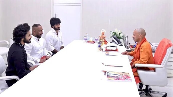 HanuMan’s Prasanth Varma, Teja Sajja Meet UP CM Yogi Adityanath, Pen Long Note
