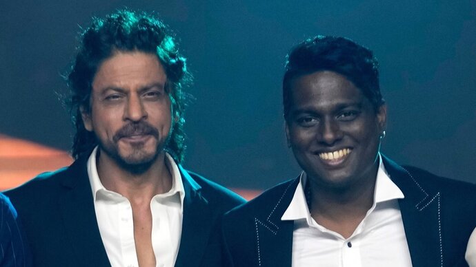 Zee Cine Awards 2024: Atlee touches SRK’s feet after winning best director award for Jawan; here’s how the superstar reacted