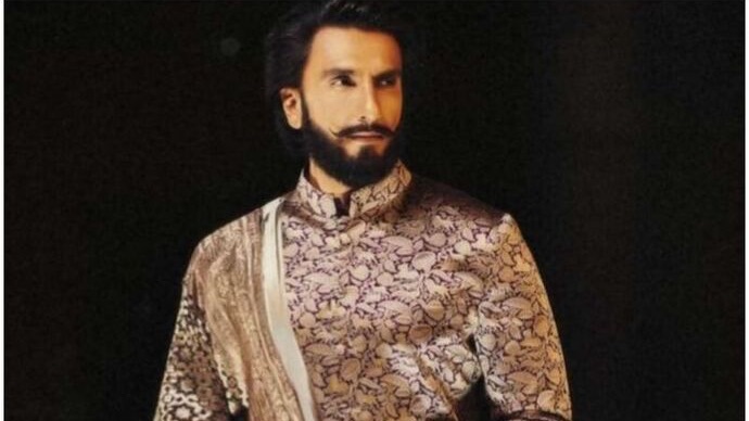 Ranveer Singh Walks The Ramp In Varanasi Ghat! Bollywood Star Has An Important Message For The Youth