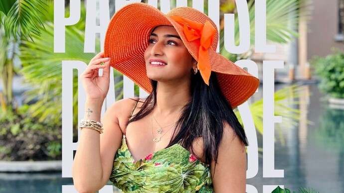 Erica Fernandes has a die-hard crush on this Bollywood actor; Can you guess who he is?