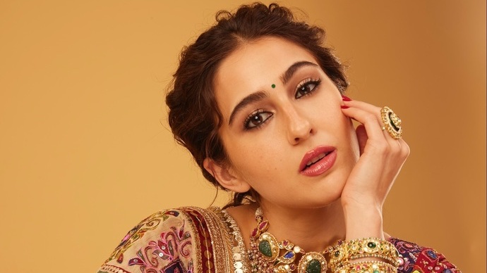 Sara Ali Khan visits Sri Mallikarjuna Swamy temple in Andhra Pradesh