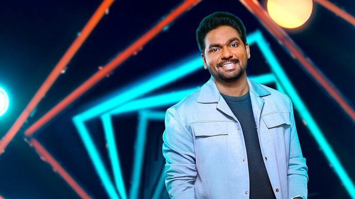 Zakir Khan to replace Kapil Sharma on TV with new show ‘Aapka Apna Zakir’? Deets inside