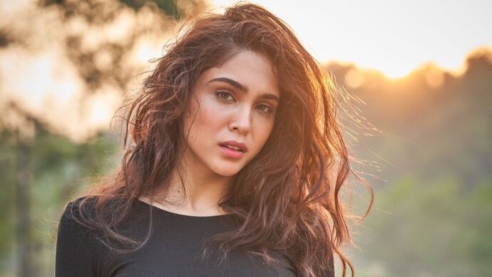 Sharvari Wagh kickstarts shoot for Imtiaz Ali’s next starring Vedang Raina, on Dussehra