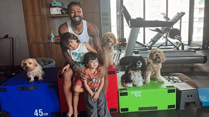 Hardik Pandya meets Agastya for the first time since his divorce from Natasa Stankovic