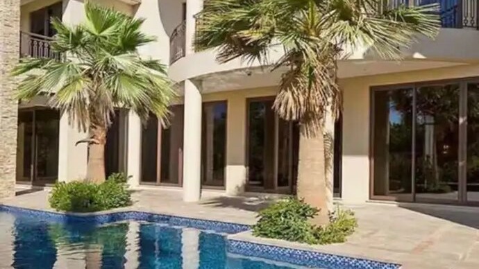 Step Inside Aishwarya Rai-Abhishek Bachchan’s Rs. 16 Crore Dubai Villa With A Golf Course