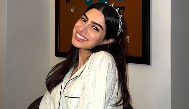 Khushi Kapoor celebrates her 24th birthday; Vedang Raina holds back her hair as she blows out candles
