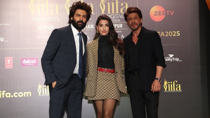 Pics: Actors Shahrukh Khan, Kartik Aaryan & Nora Fatehi at IIFA press conference in Mumbai