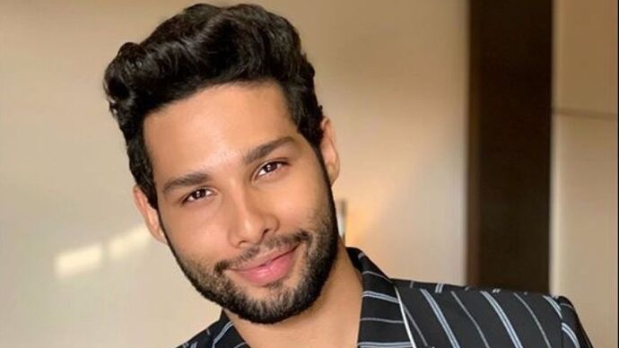 Siddhant Chaturvedi makes Korean debut with Chae Soo-bin in Crocs Japan ad