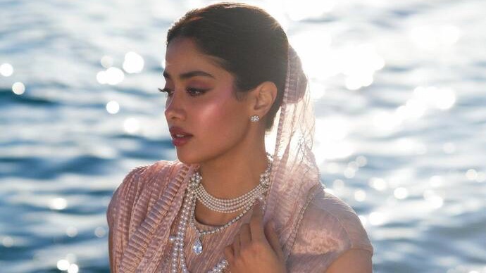 “Reminding us of Sridevi,” say fans as they hail Janhvi Kapoor’s Cannes debut look in Tarun Tahiliani outfit