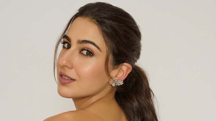 Sara Ali Khan shares what to do when ‘romantic feeling awakens’ during the monsoon