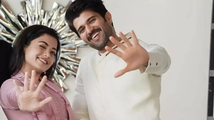 Days after Vijay Deverakonda’s accident, Rashmika Mandanna flaunts her massive..