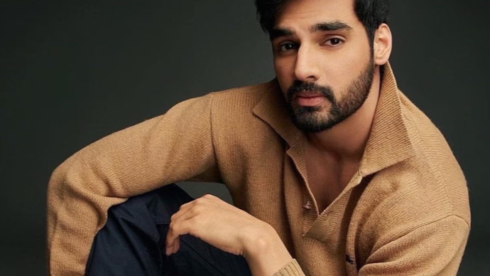 Ahan Shetty shares how he sheds off his nervous energy before shooting a scene