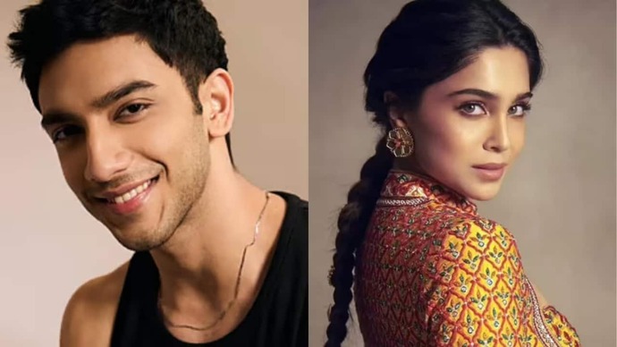 Viral video: Sharvari, Vedang Raina hug each other after watching Main Vaapas Aaunga with fans in theatre