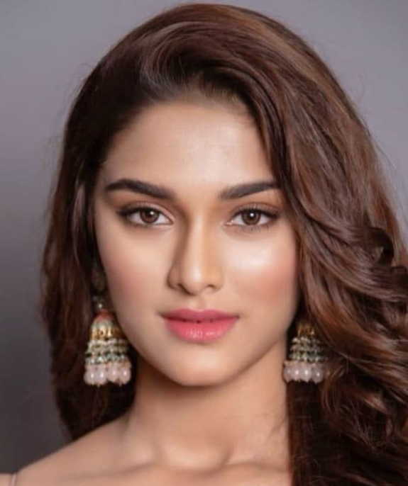 Saiee Manjrekar