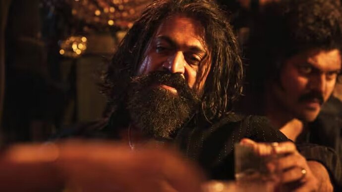 Toxic: Yash, Kiara Advani starrer gets A-rating with no cuts, netizens say, ‘Dhurandhar ke waqt kya…’