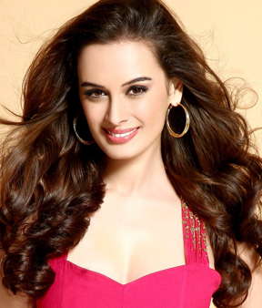 Evelyn Sharma